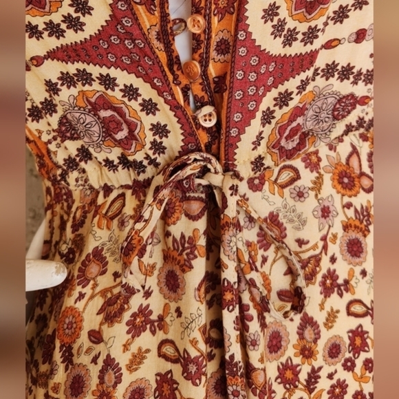 Beautiful‎ Comfortable Boho Dress - Picture 5 of 7